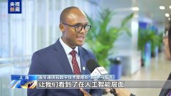 匈牙利言语学研究核心总干事加博尔·普罗谢基：