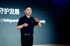 <b>而应成极的参取者和时代盈利的受益者</b>